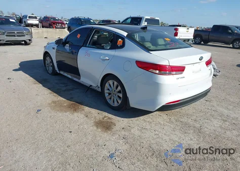 2016 Kia Optima Ex z USA, uszkodzony, nr VIN 5XXGU4L30GG075502